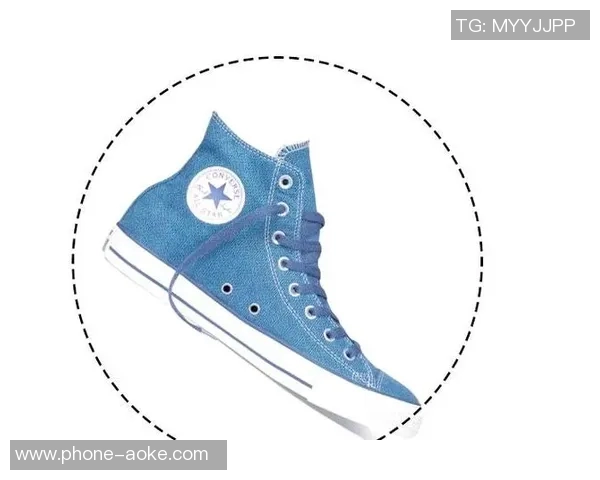 天蓝色足球鞋的魅力与时尚搭配技巧解析