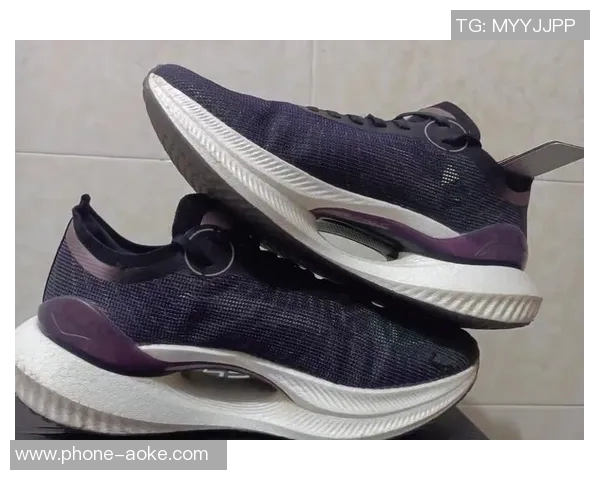 时尚与性能兼具的好看篮球鞋推荐让你在球场上尽显风采